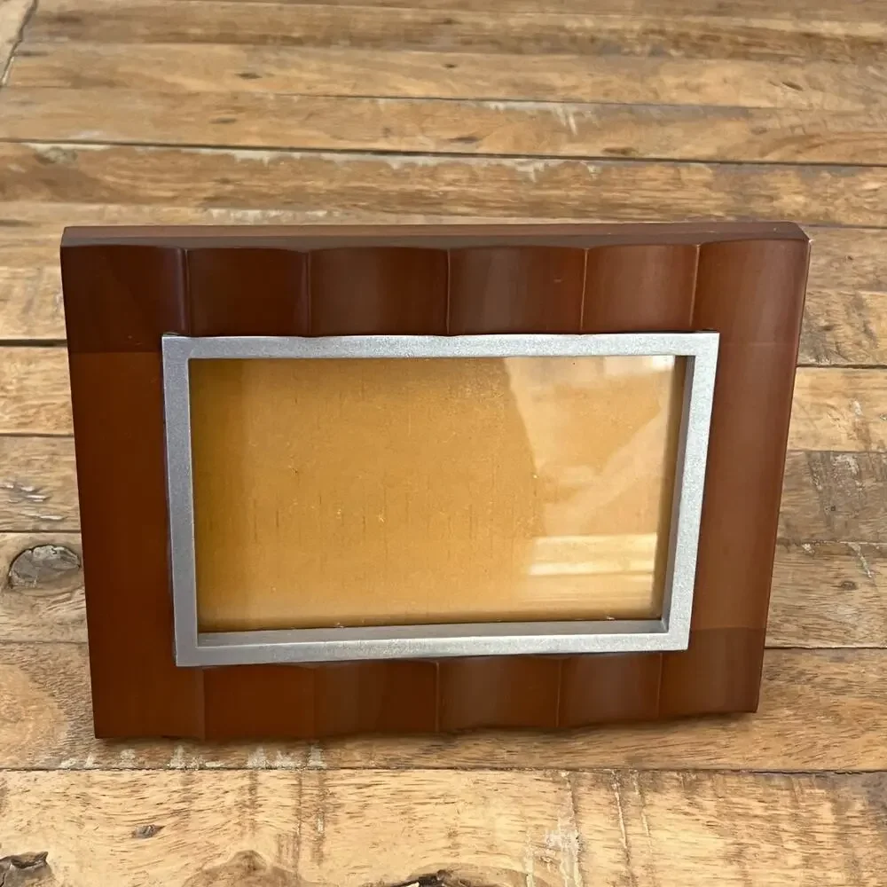 Wooden Textured Picture Frame 4 x 6
